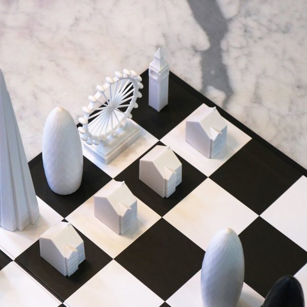 Skyline Chess London Chess Set - Acrylic Set with Folding Card Board