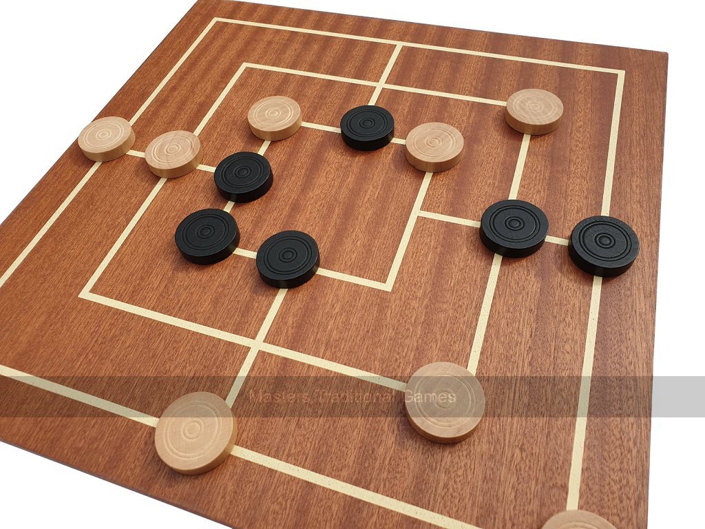 Nine Men's Morris - Wooden Board with Wooden Pieces