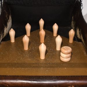 Set of Northamptonshire skittle pins and cheeses (Beech)