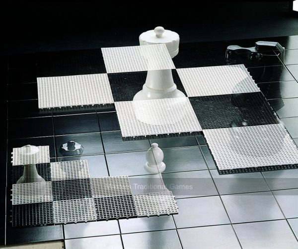 Rolly Mini-Giant Chess Pieces (without board)