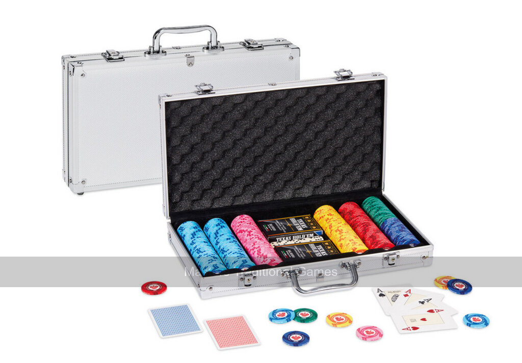 Dal Negro 300 chip Professional Texas Hold 'em Poker Set