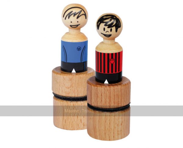 2 Weykick Football Figures 890 (complete)