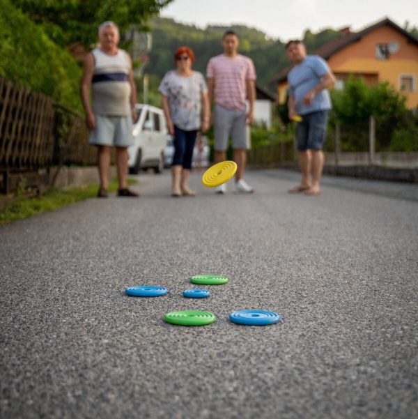 Flinger Throwing Game