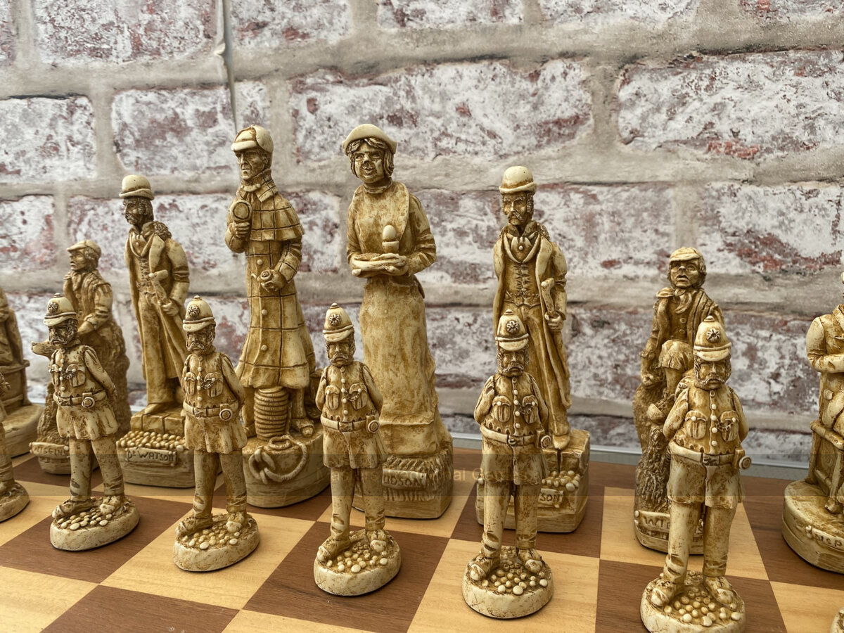 Sherlock Holmes Berkeley Chess Set with 6 inch King