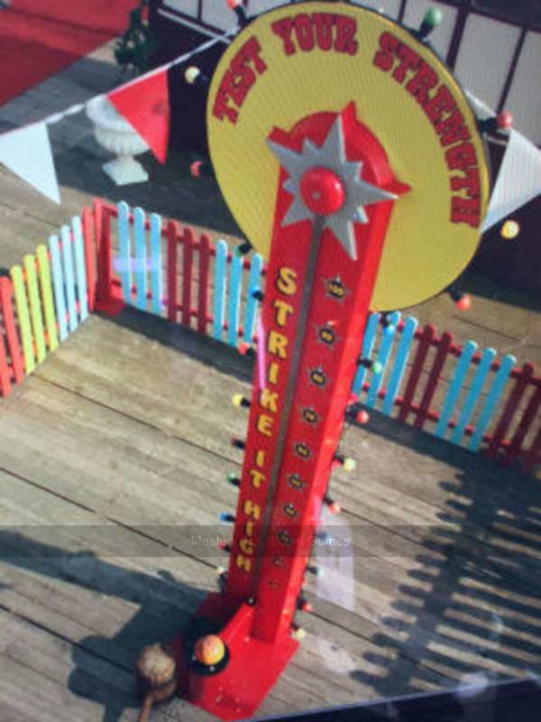 Strike It High - Test your strength - 10ft - Red - 2 part